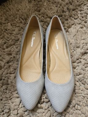 New CL Laundry‎ Women's Size 9.5 Light Gray Pointed Toe Woven Wedge Shoes